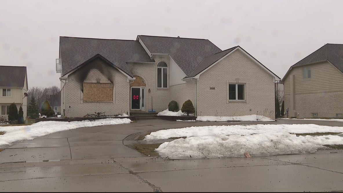 Bedridden mom dies in Sterling Heights House Fire, ceiling falls on firefighter